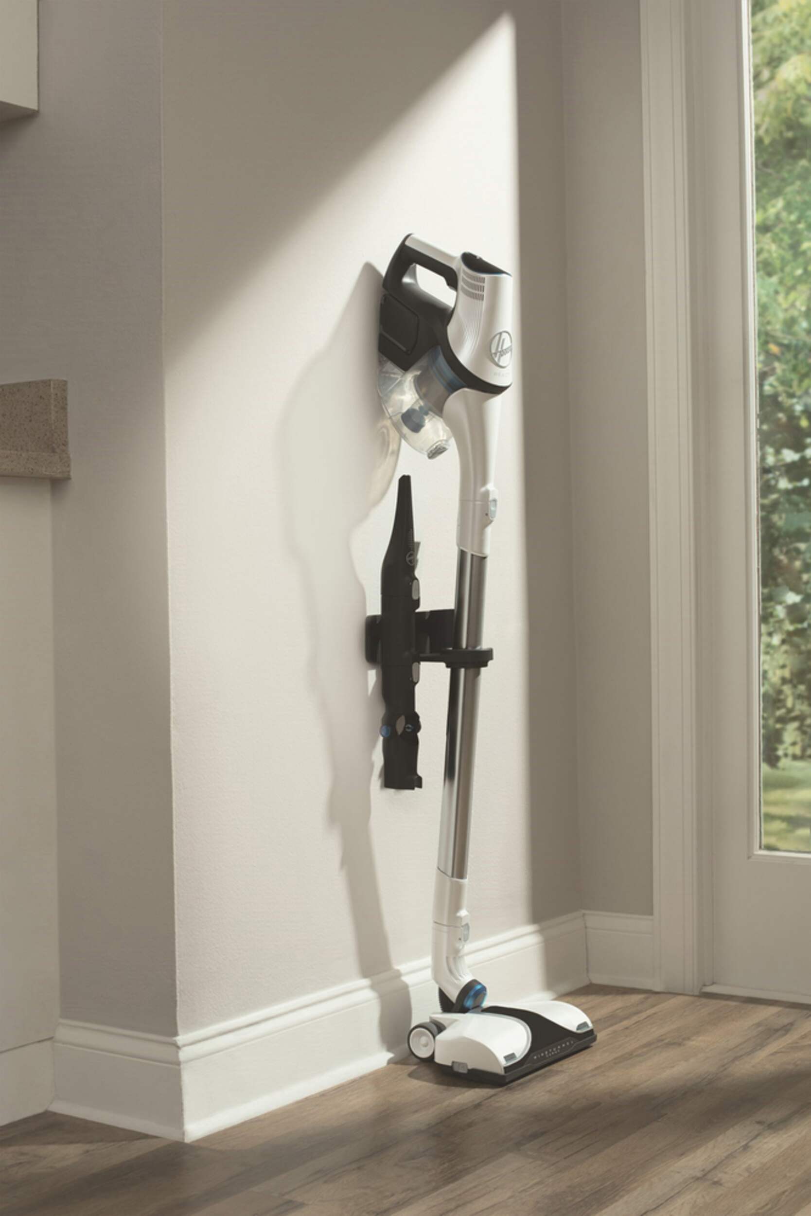 Hoover® REACT™ Whole Home Cordless Advantage StickVacuum Canadian Tire