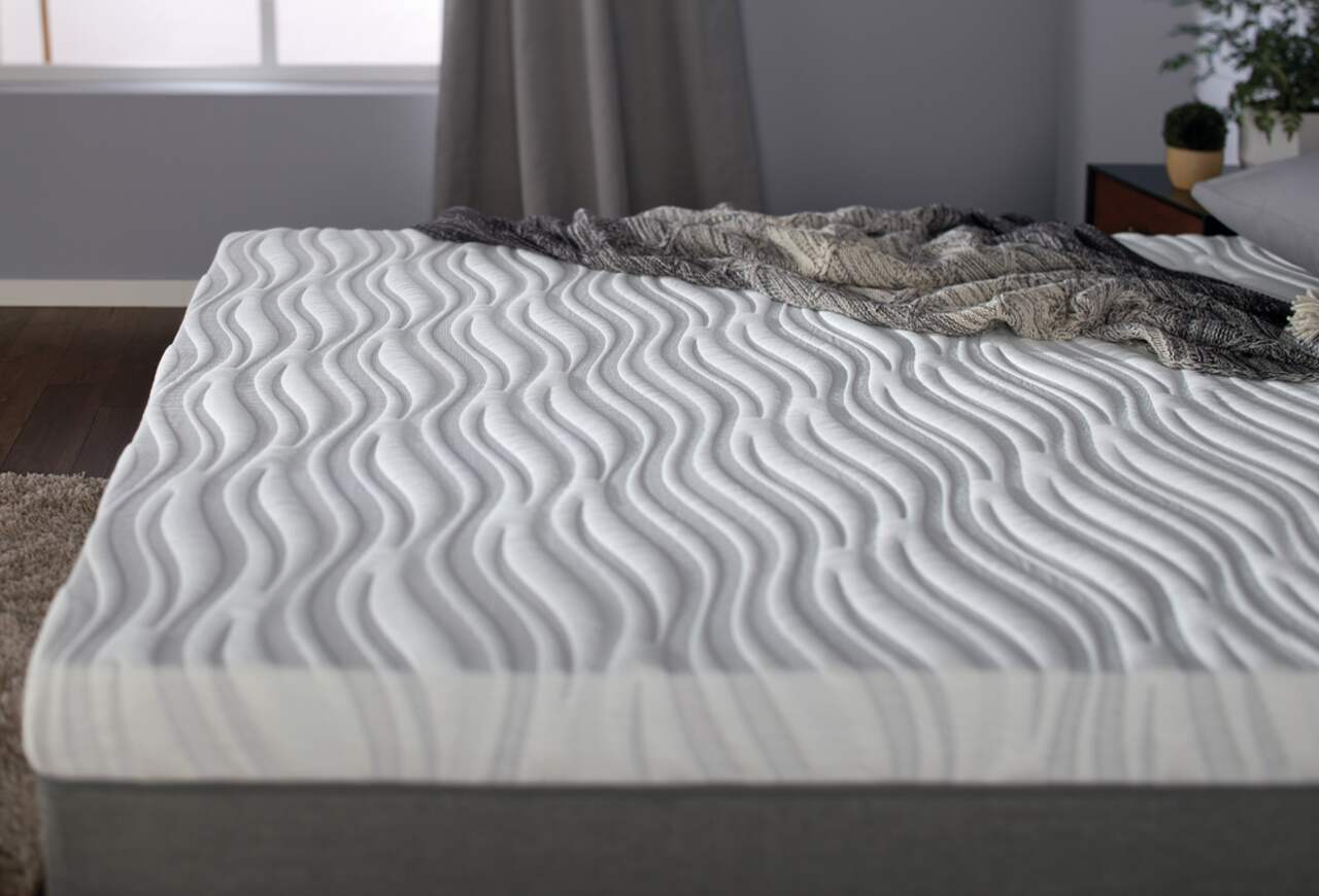Serta Chinook PolarBreeze Gel Memory Foam Mattress In A Box