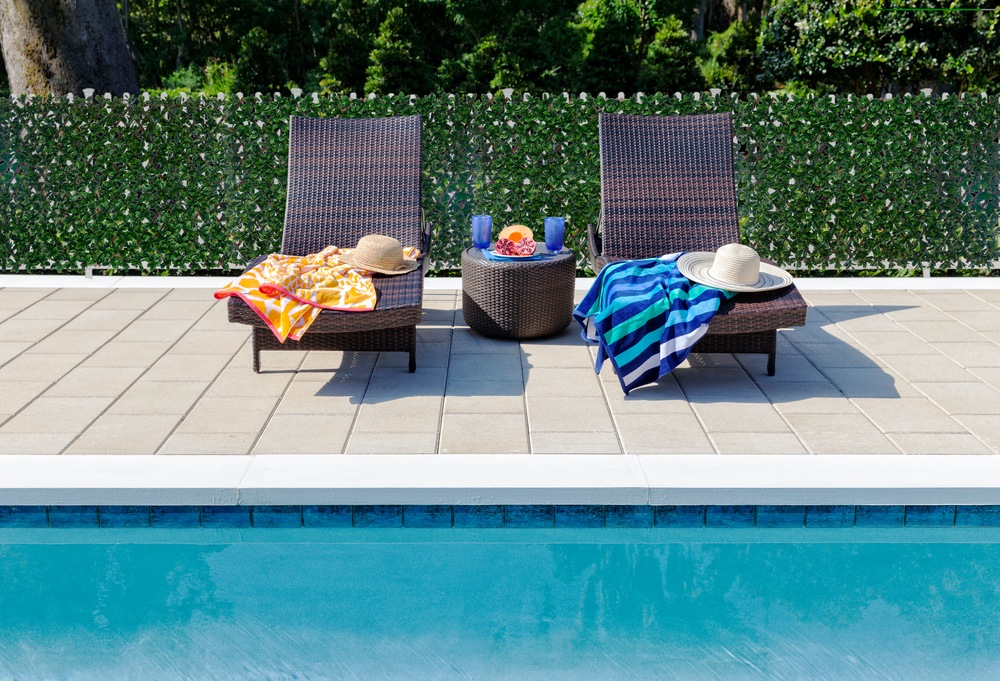 Naturae Décor PVC Expandable Trellis Ficus Leaf, 40in x 80in