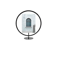 Présentoir rond de photos flottantes Umbra Infinity, noir, 5 x 7 po Front_Flat