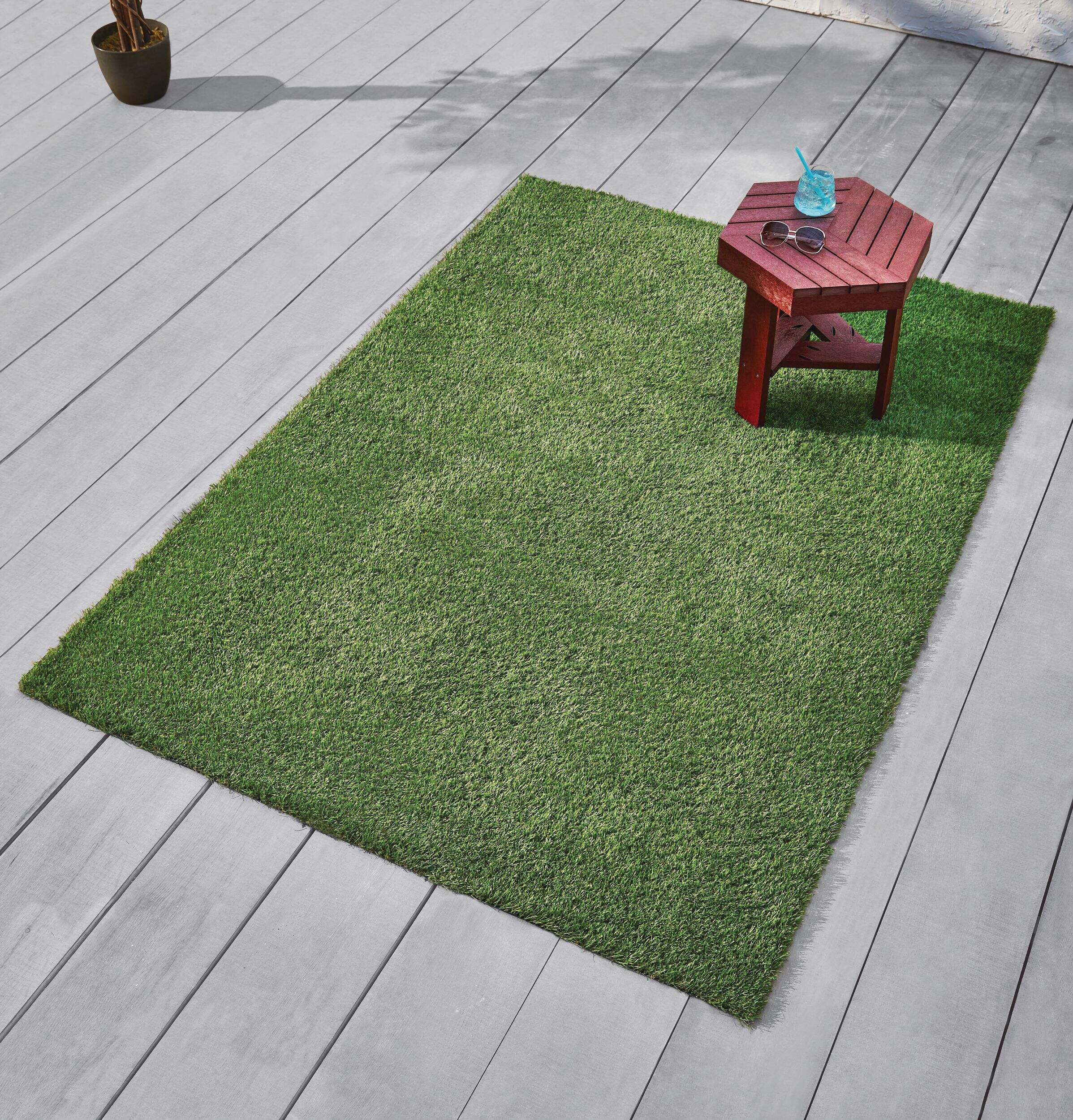 For Living High Pile Artificial Grass Rug, 5 x 7-ft | Canadian Tire