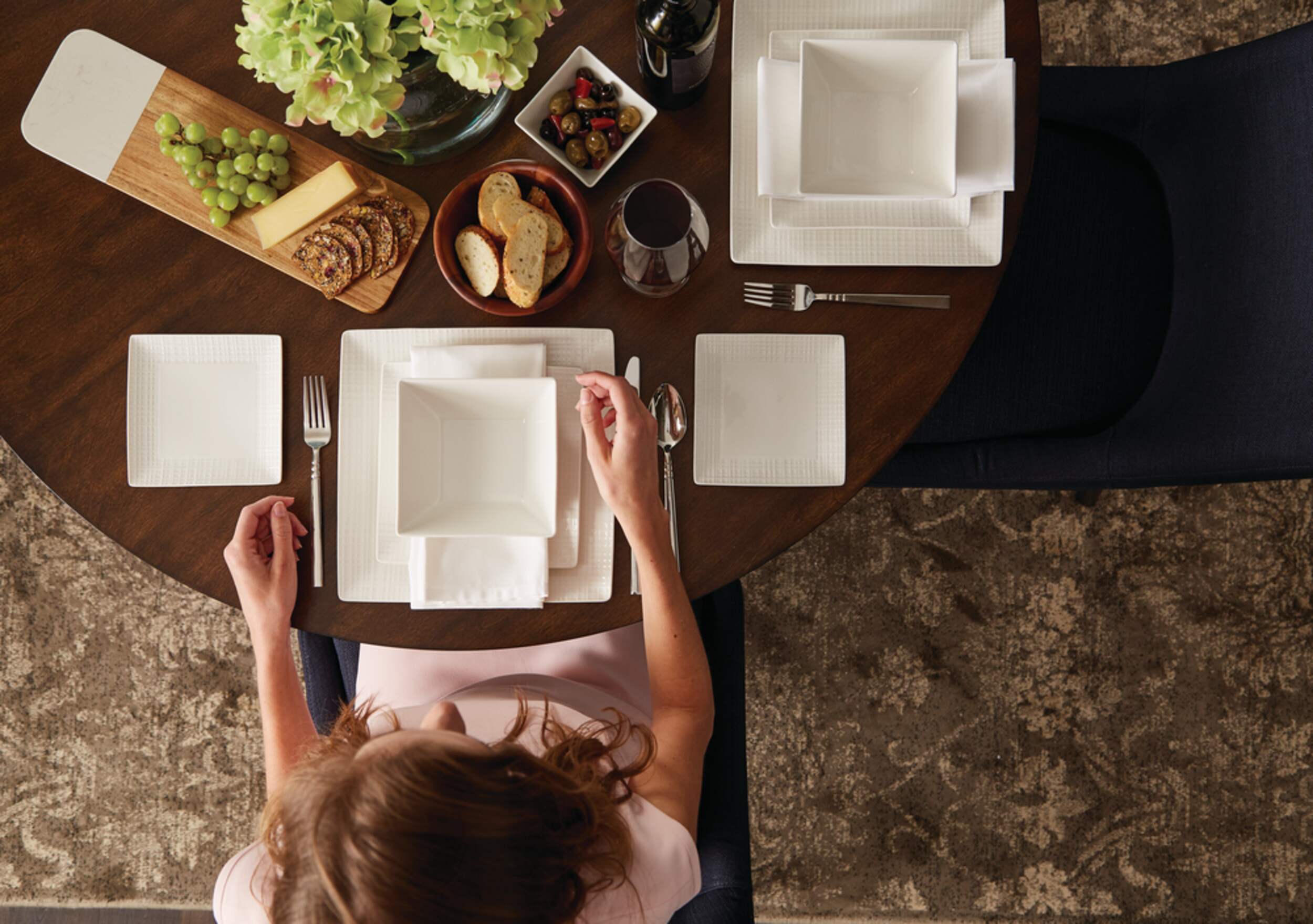 CANVAS Arc Round Dining Table, 46-in Overhead_Flat