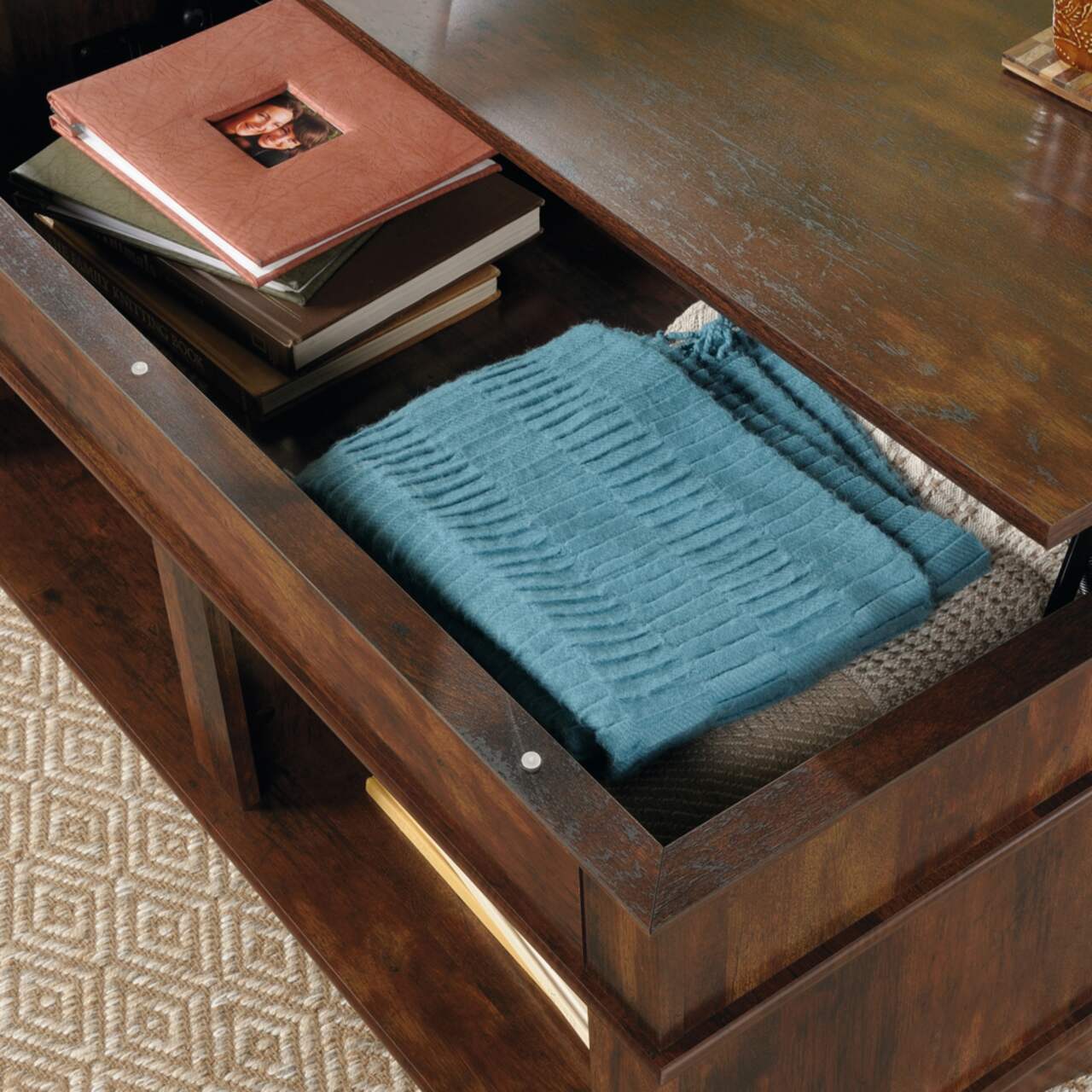 Sauder harbor view lift 2025 top coffee table