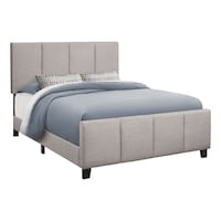 Monarch Platform Bed, Queen Front_Three_Fourths_Angled_Right