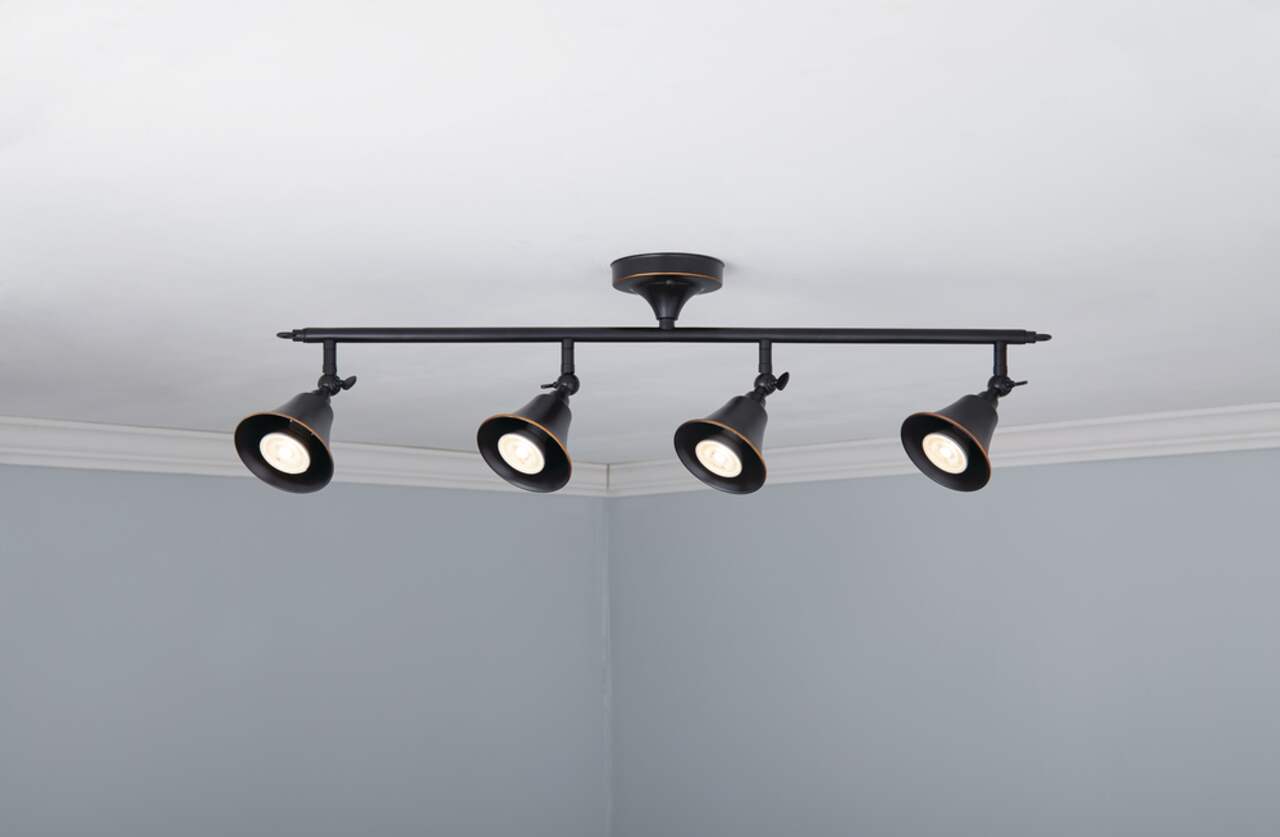 4 light store track light