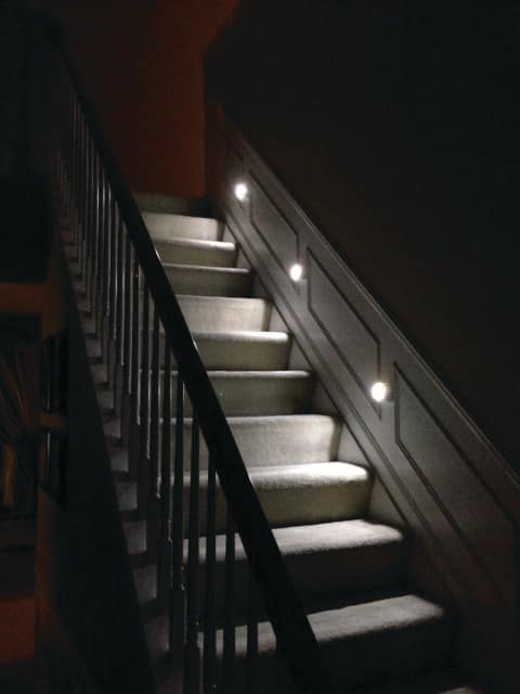 mr beams step deck light