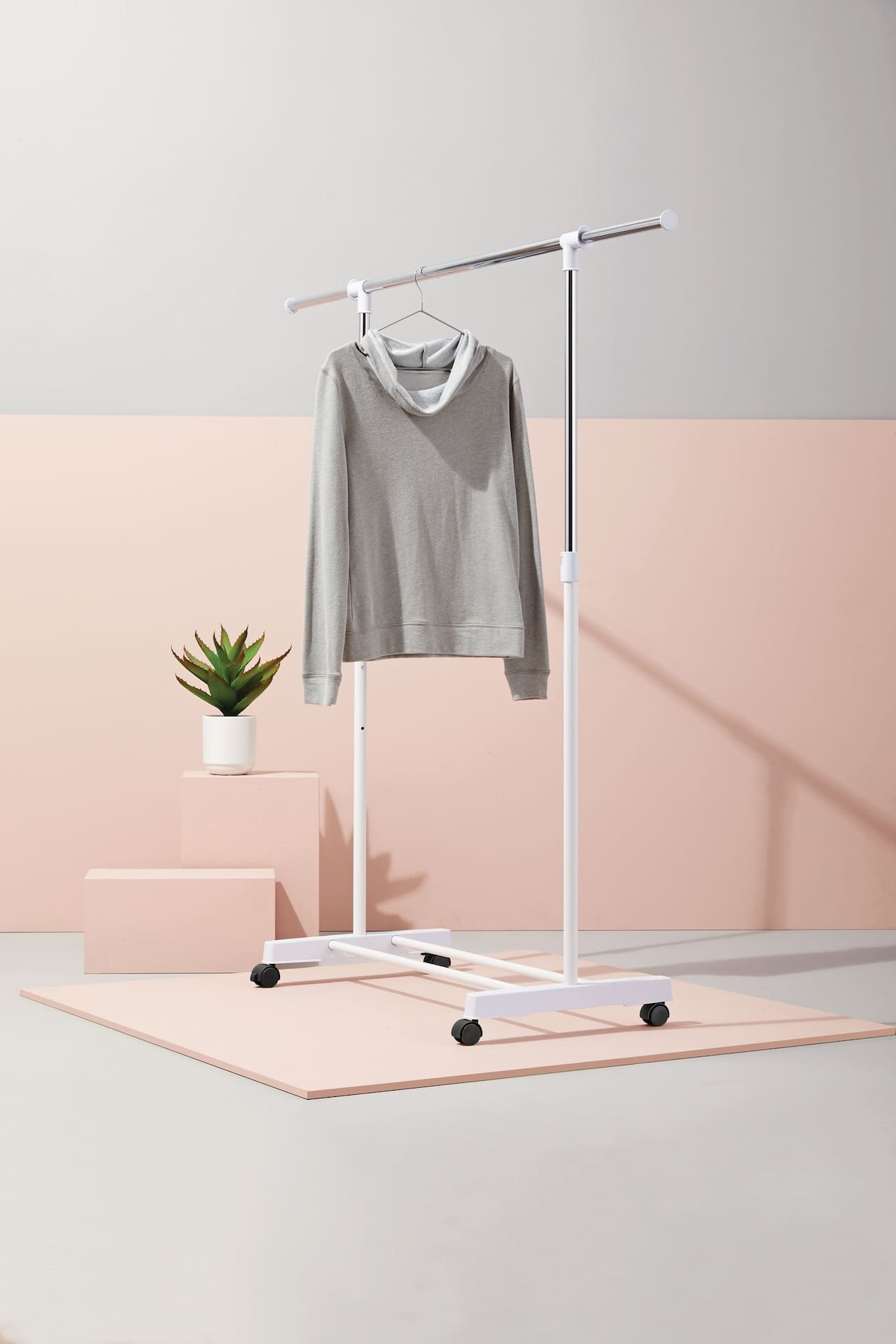 Garment rack canadian tire new arrivals