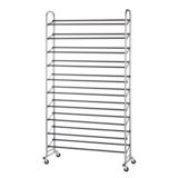Range-chaussures ajustable en métal à 10 niveaux Type A Radiant, peut contenir jusqu’à 50 paires de chaussures, noir Front_Angled_Left