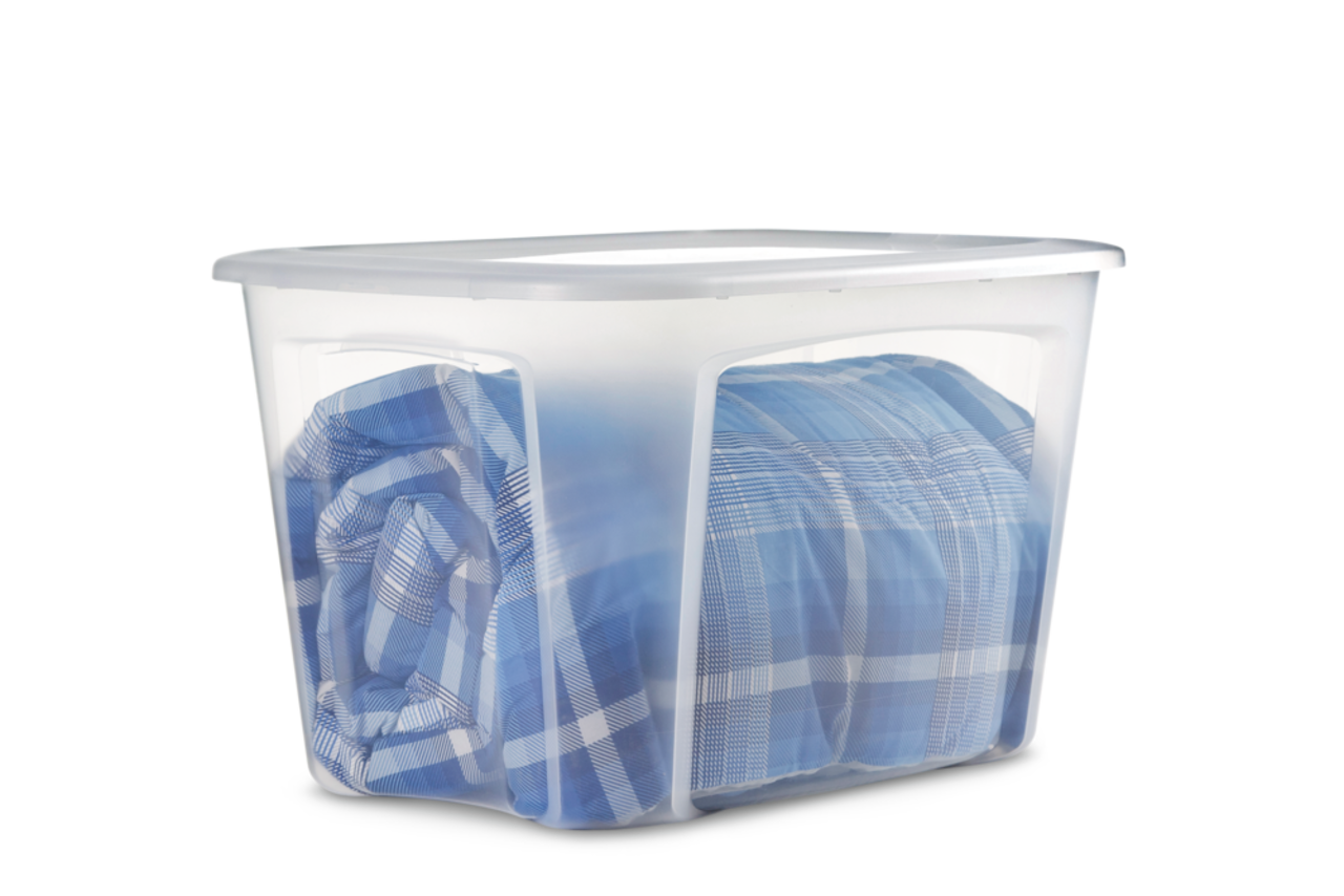 https://media-www.canadiantire.ca/product/living/home-organization/storage-containers/1427048/bella-tote-clear-113-6l-8357973c-7ac9-4fe8-b167-4ba3f89caff1.png?imdensity=1&imwidth=640&impolicy=mZoom