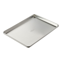 Demi plaque à biscuits professionnelle PADERNO en aluminium non enduit, 18 x 13 po Front_Three_Fourths_Angled_Right