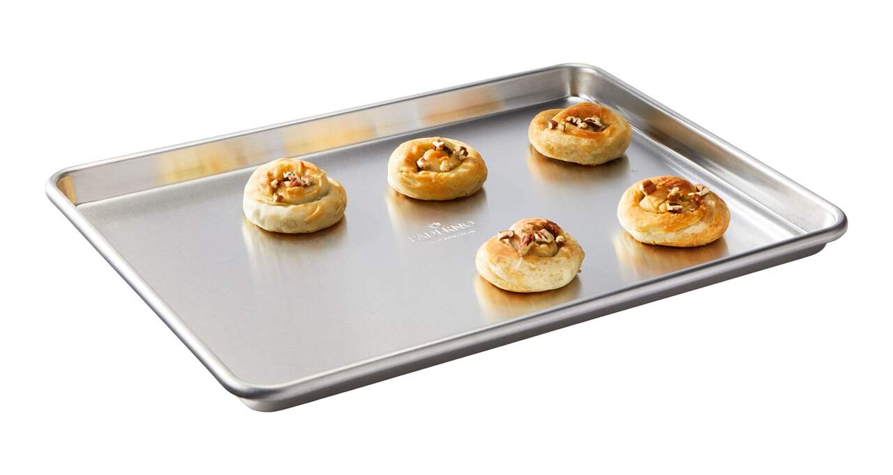 Small Aluminum Sheet Pan 13 x 9.5 and Silicone Baking Mat » NUCU