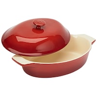 PADERNO Signature Ceramic Baking Dish with Lid, Red, 2.5-qt Front_Angled_Right