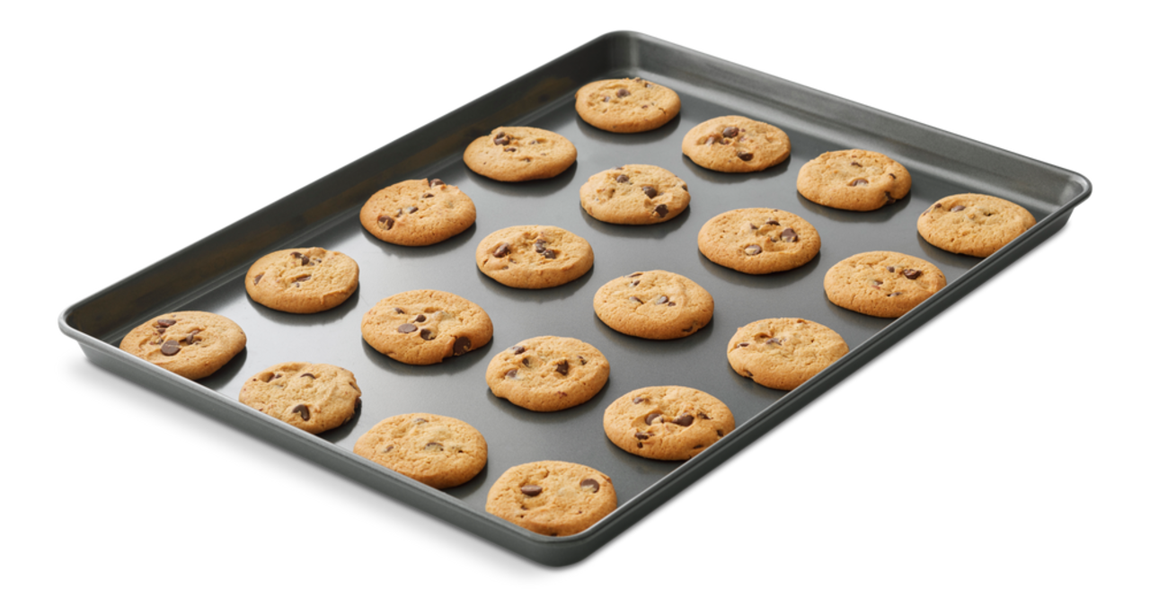 https://media-www.canadiantire.ca/product/living/kitchen/bakeware-baking-prep/1429065/wilton-mega-21-cookie-pan-a4cfadb4-9ccc-4f1f-902c-a49e809c7d99.png?imdensity=1&imwidth=1244&impolicy=mZoom