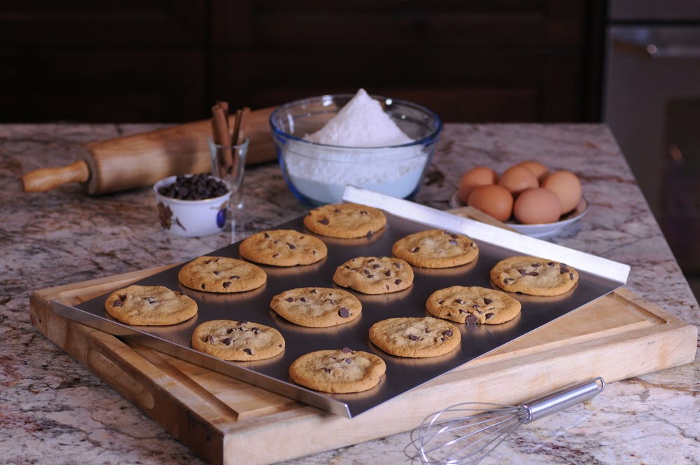 Crown Cookie Sheet, 14 x 16in Canadian Tire