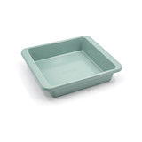 Moule à gâteau carré antiadhésif en acier durable KitchenAid, cardamome, 11 x 10 x 2 po Front_Three_Fourths_Angled_Right