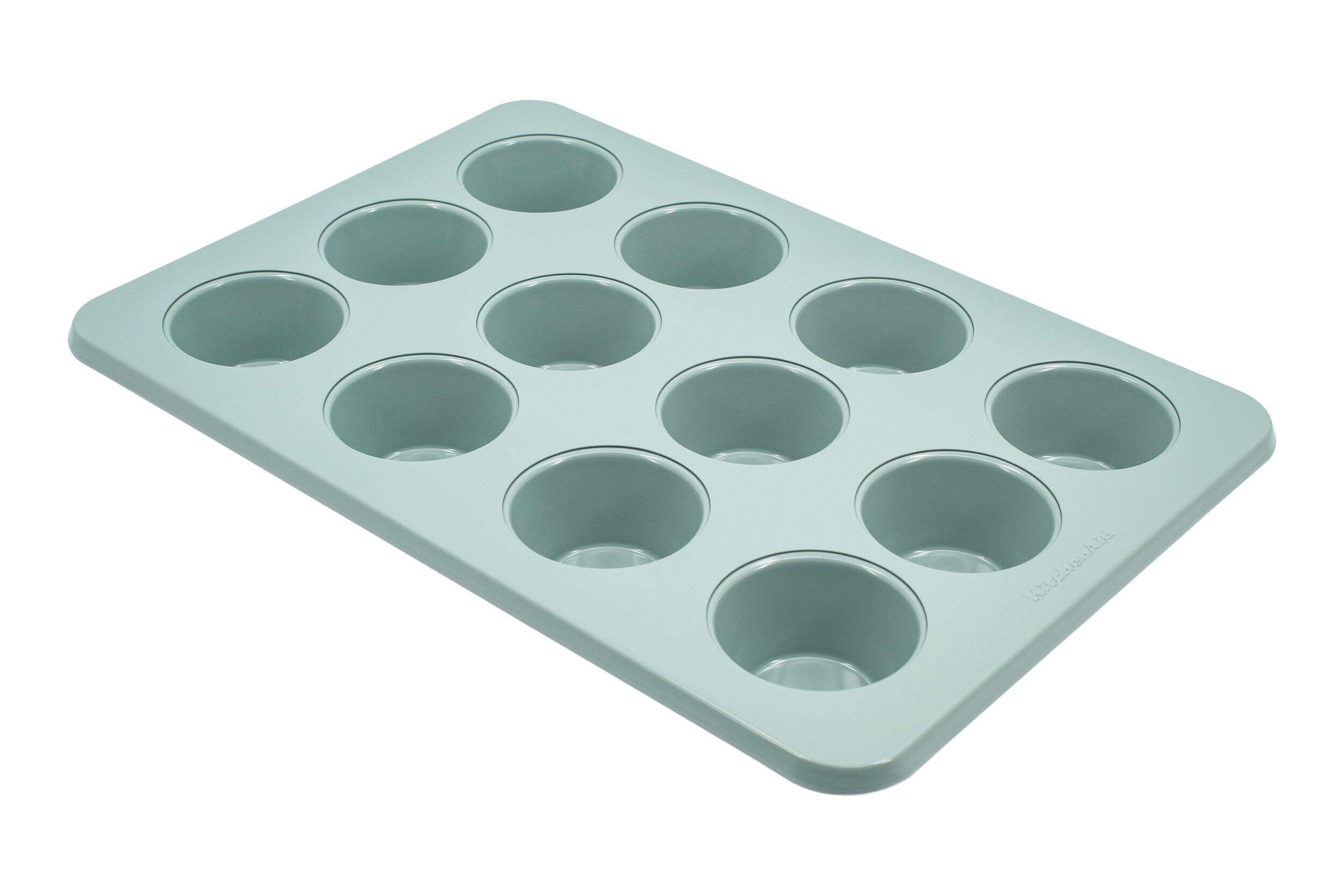 Moule à muffins en acier antiadhésif durable KitchenAid, cardamome, 12 muffins Front_Angled_Left