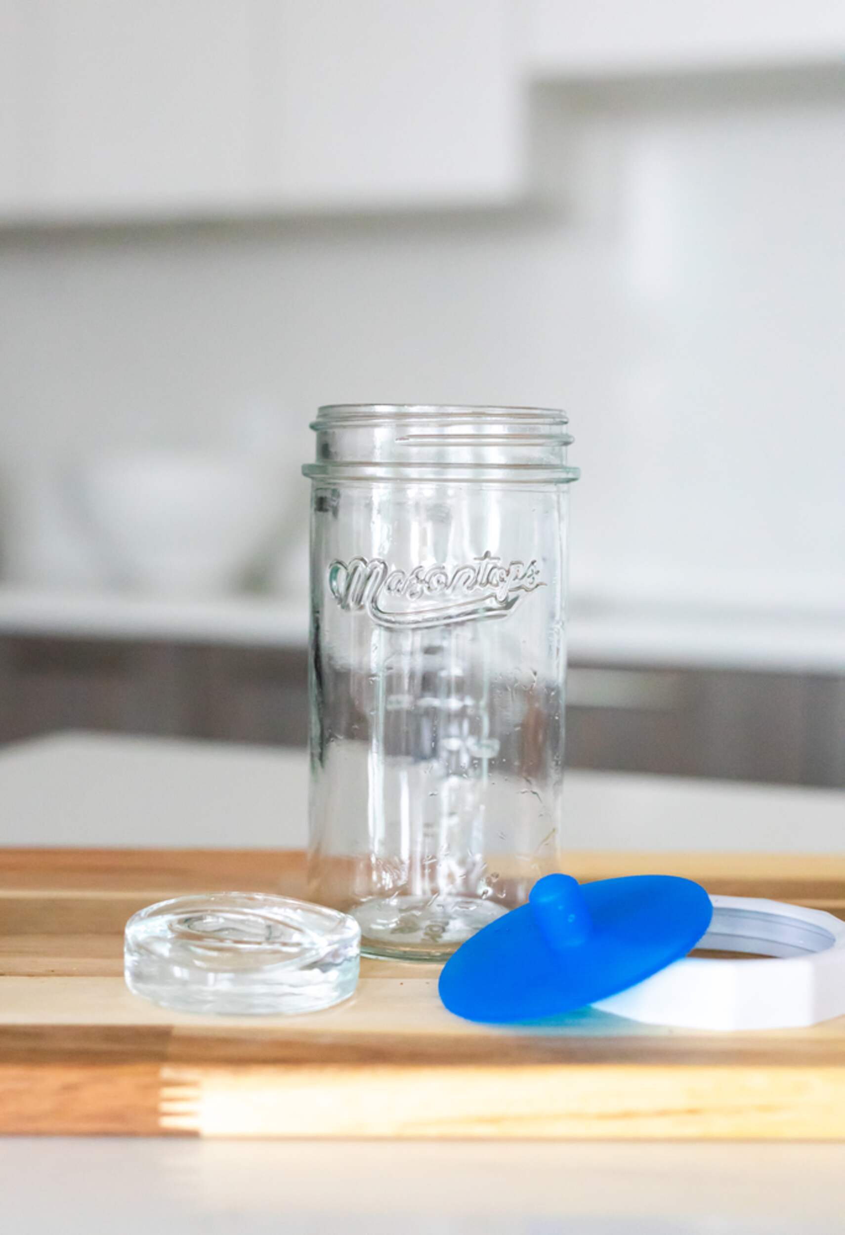 Masontops Vegetable Fermentation Starter Kit w/ 709mL Jar, Glass