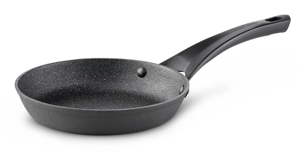 Heritage The Rock Cast Iron Frying Pan, Nonrust, Oven Safe, Black Canadian Tire