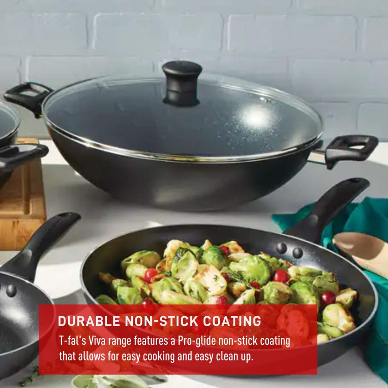 https://media-www.canadiantire.ca/product/living/kitchen/cookware/1425766/t-fal-jumbo-wok-36cm-with-glass-lid-3b7fe434-797b-4451-a0b8-e484388a0a92.png?imdensity=1&imwidth=1244&impolicy=mZoom