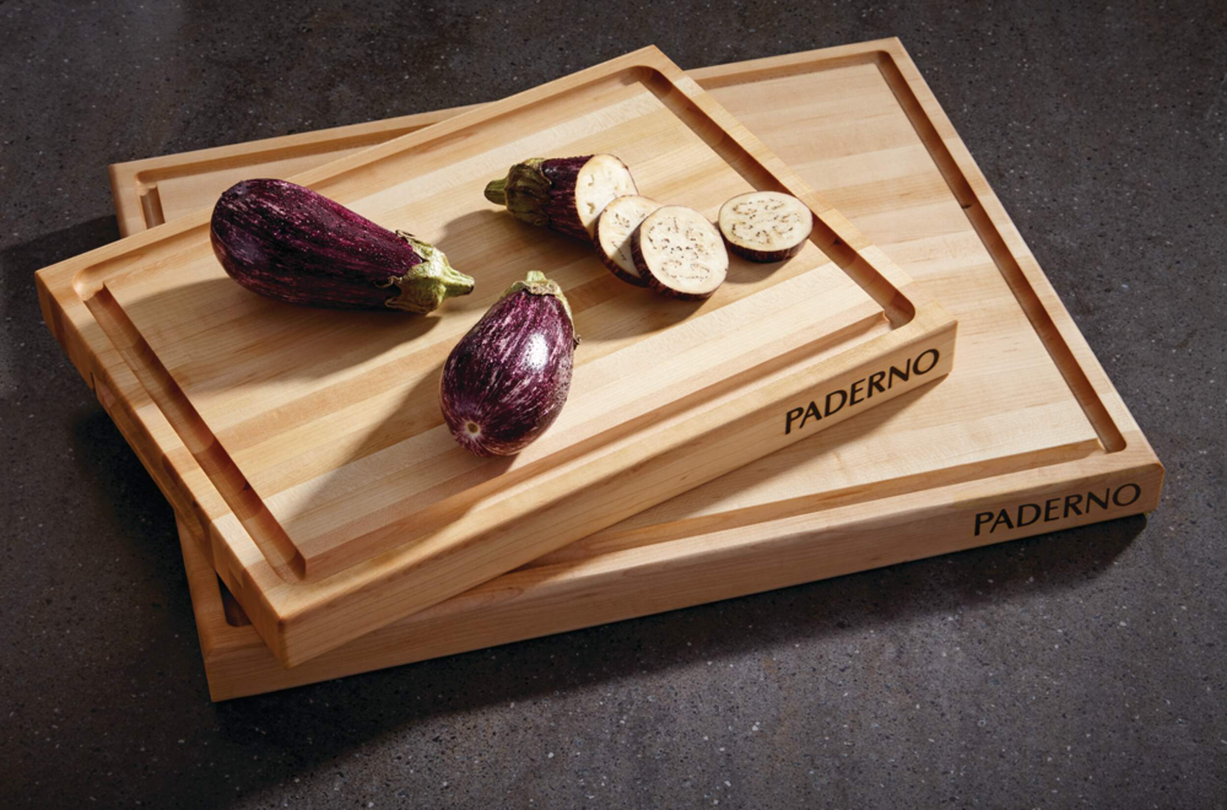 PADERNO Maple Hardwood Cutting Board, Grip Handles, 12in x 16in