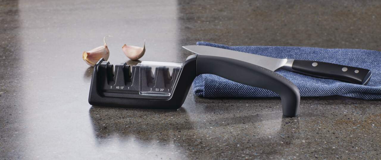 Manual knife sharpener, Paderno