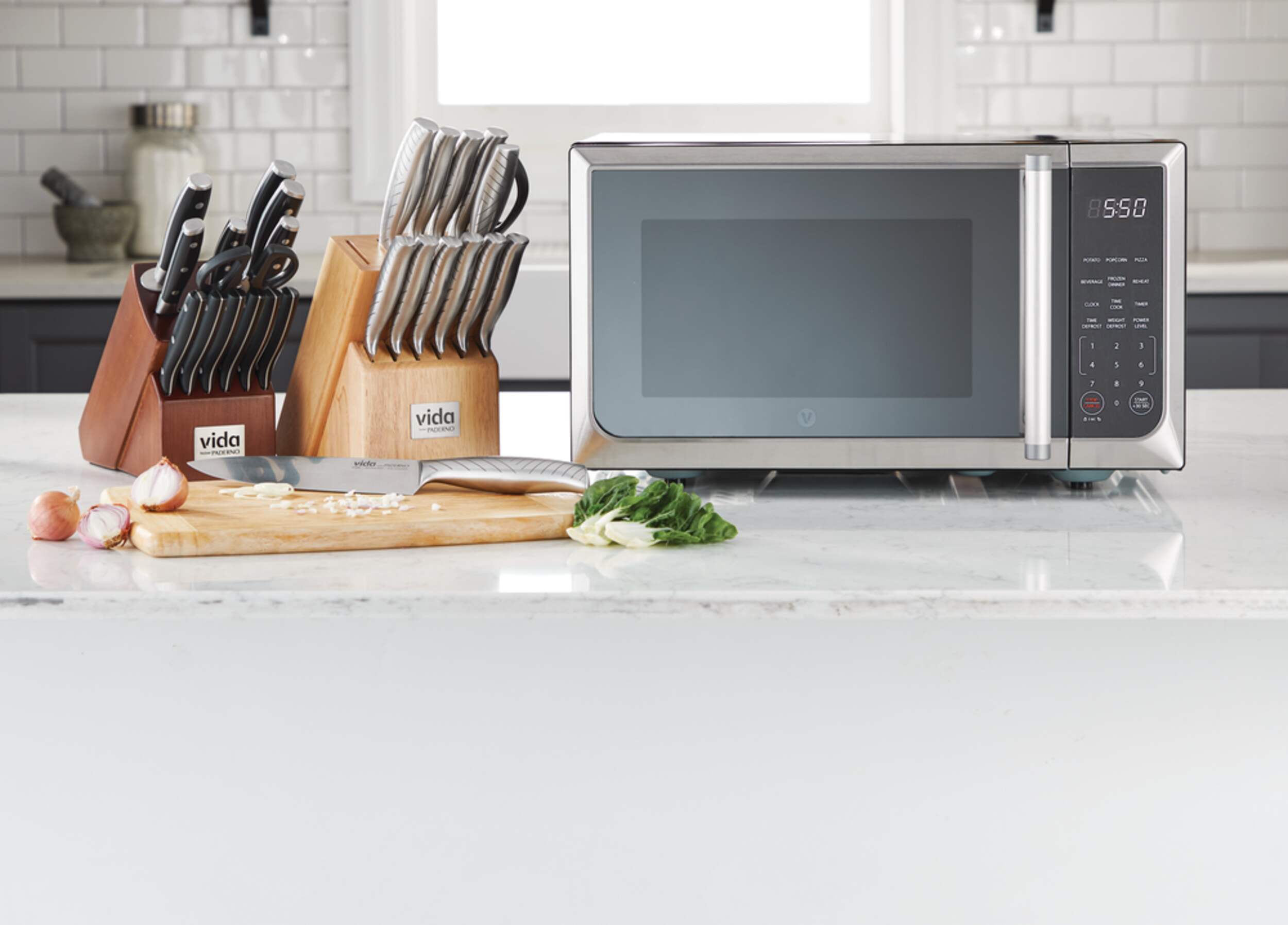 Vida by PADERNO 0.9 cu.ft Stainless Steel Microwave Canadian Tire