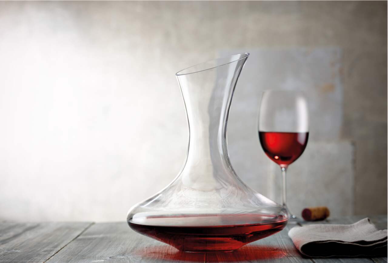 https://media-www.canadiantire.ca/product/living/kitchen/dining-and-entertaining/1426178/trudeau-wine-decanter-1-5l-56eaff09-7c99-491d-8150-ff36a675691c.png?imdensity=1&imwidth=1244&impolicy=mZoom