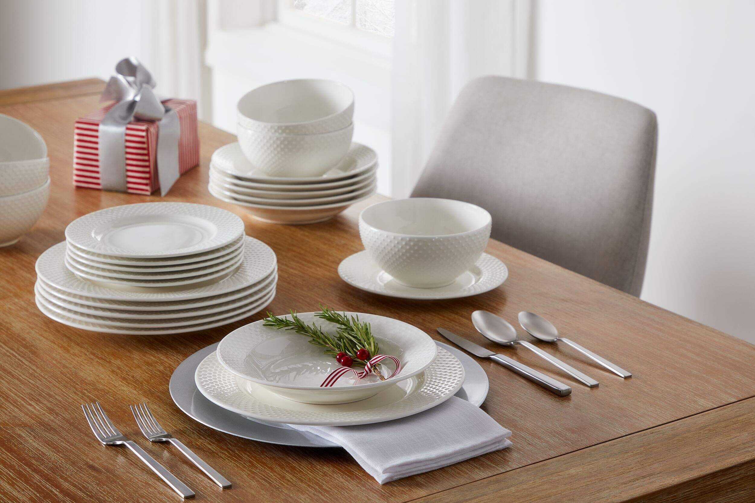 CANVAS Westbrooke Stoneware Dotted Dinnerware Set, Serves 8, 32pc