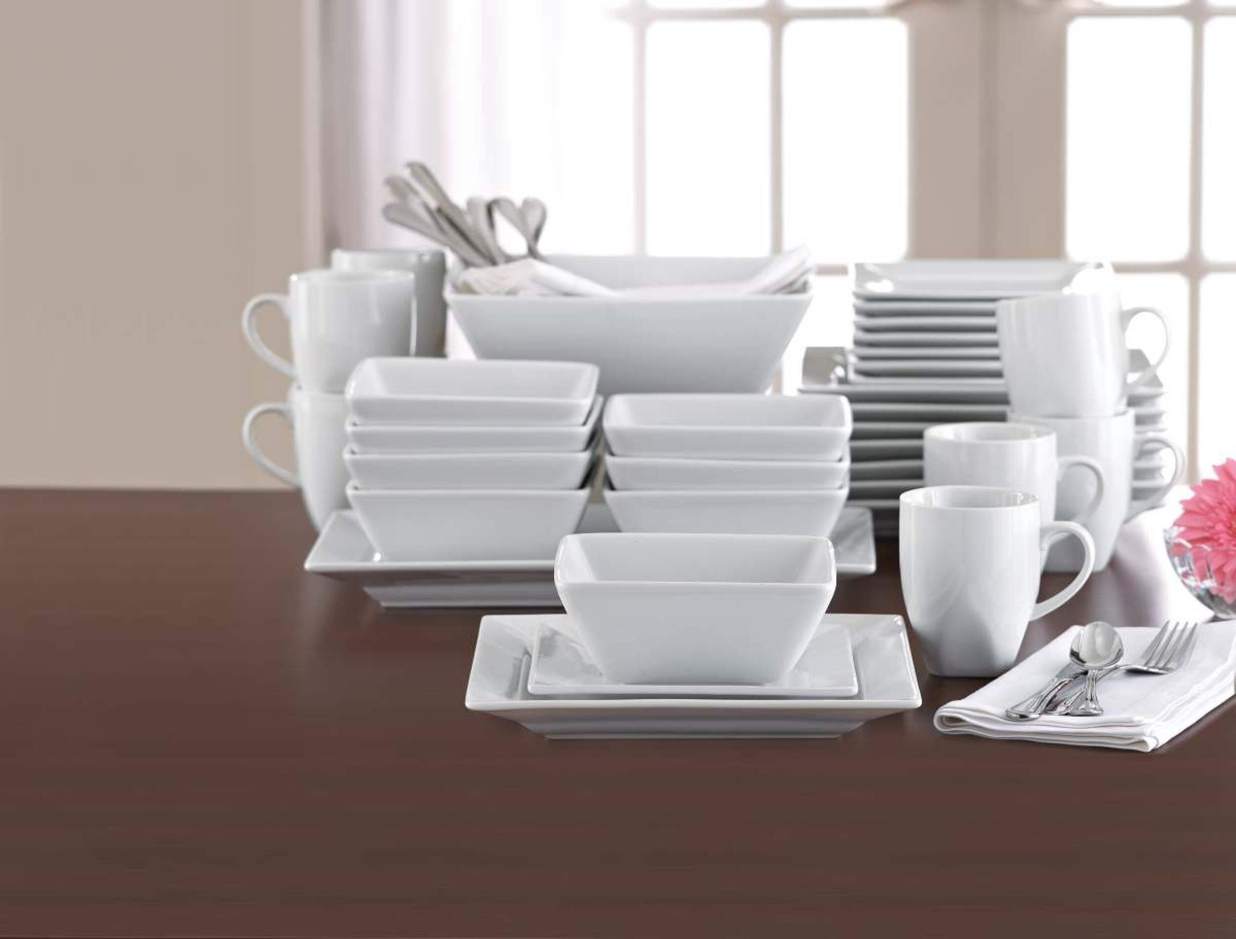 CANVAS Quatro 34pc Porcelain Dinnerware Set, Serves 8, White Canadian
