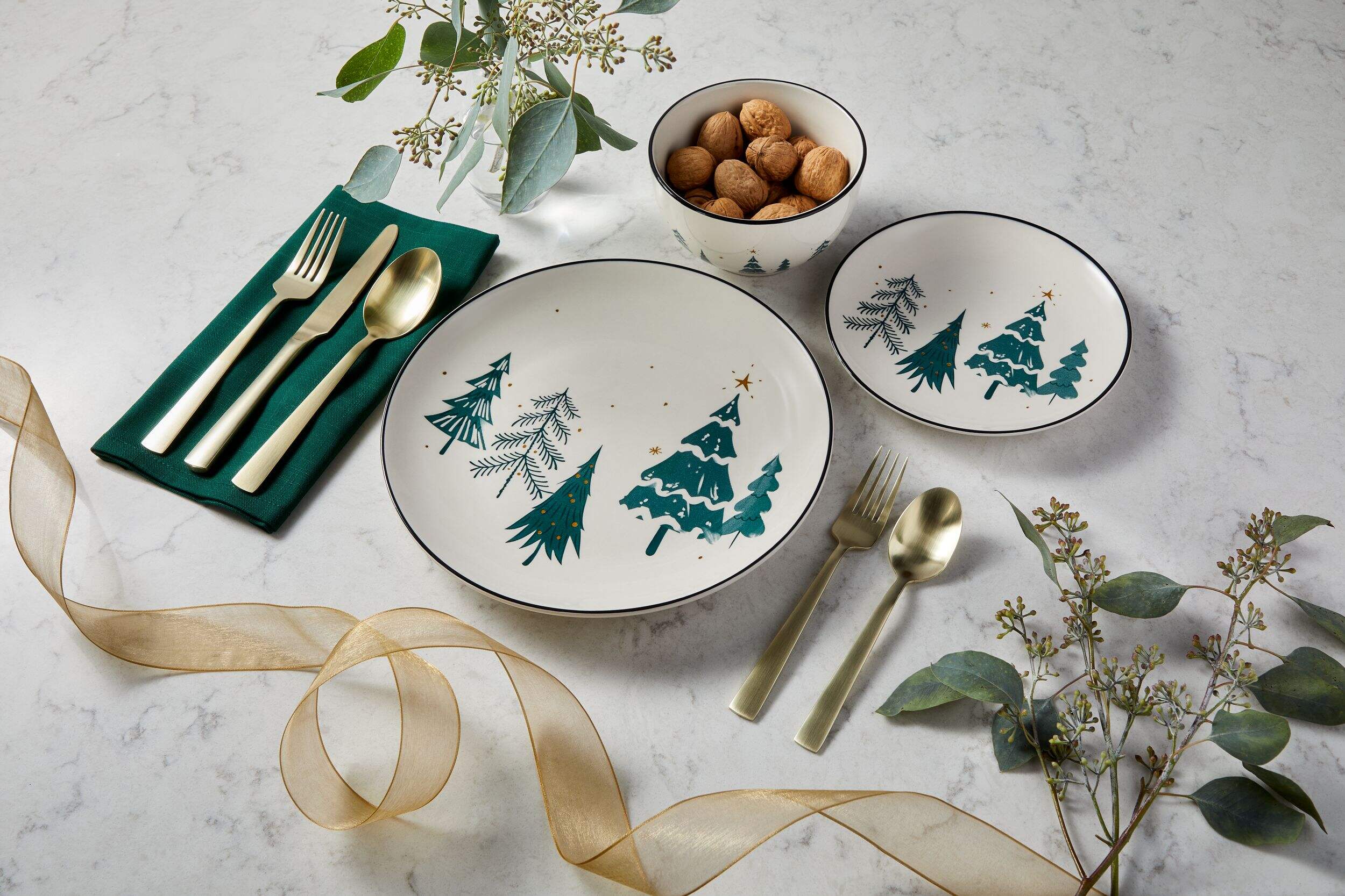 Festive Stoneware Holiday Dinnerware Set, 12pc Canadian Tire