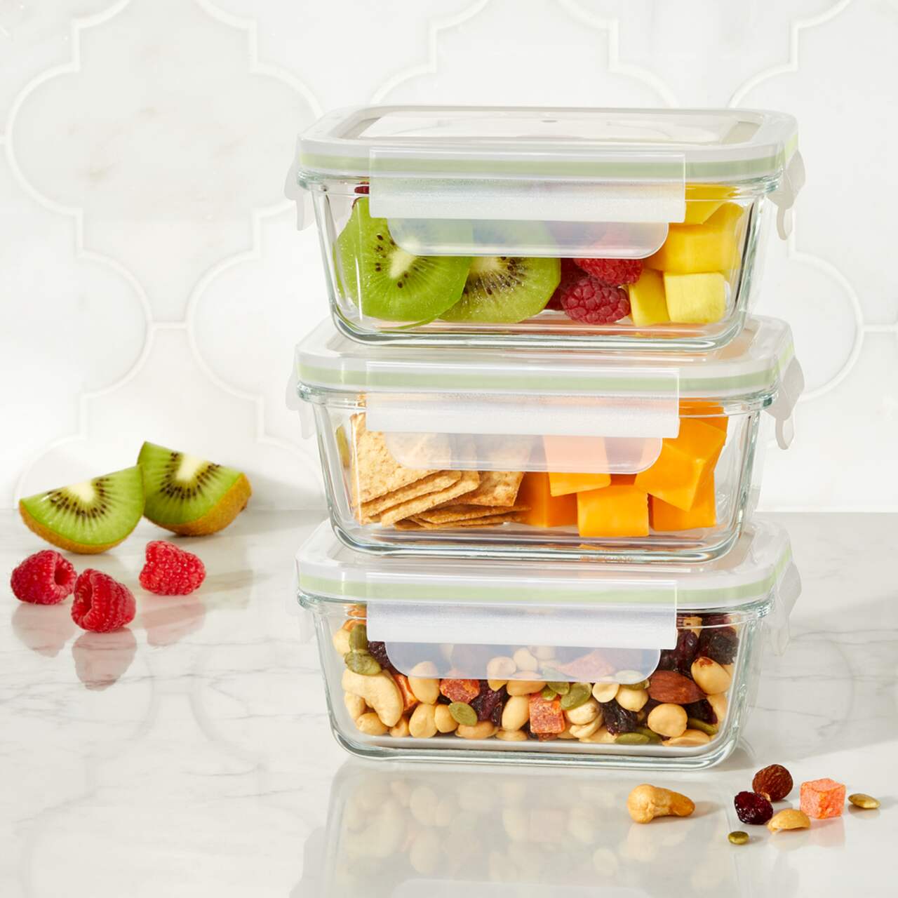 https://media-www.canadiantire.ca/product/living/kitchen/food-storage/1424975/vida-by-paderno-6-piece-485ml-glass-clip-lid-food-storage-ec1b0c61-38d4-4a13-bfed-1918ce877053.png?imdensity=1&imwidth=1244&impolicy=mZoom