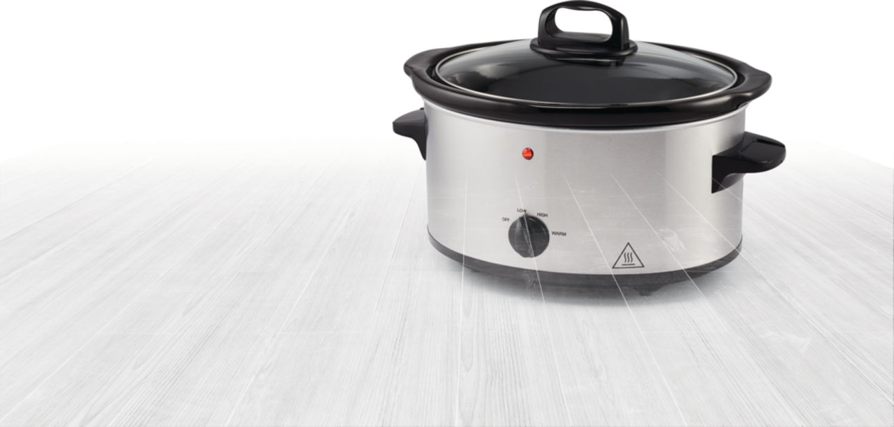 https://media-www.canadiantire.ca/product/living/kitchen/kitchen-appliances/0430773/master-chef-3-5qt-slow-cooker-61435ecb-f68f-41a2-ad98-7eae6f5a37bb.png?imdensity=1&imwidth=1244&impolicy=mZoom