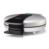 MASTER Chef Round, Non-Stick Waffle Maker, Silver Front_Three_Fourths_Angled_Left