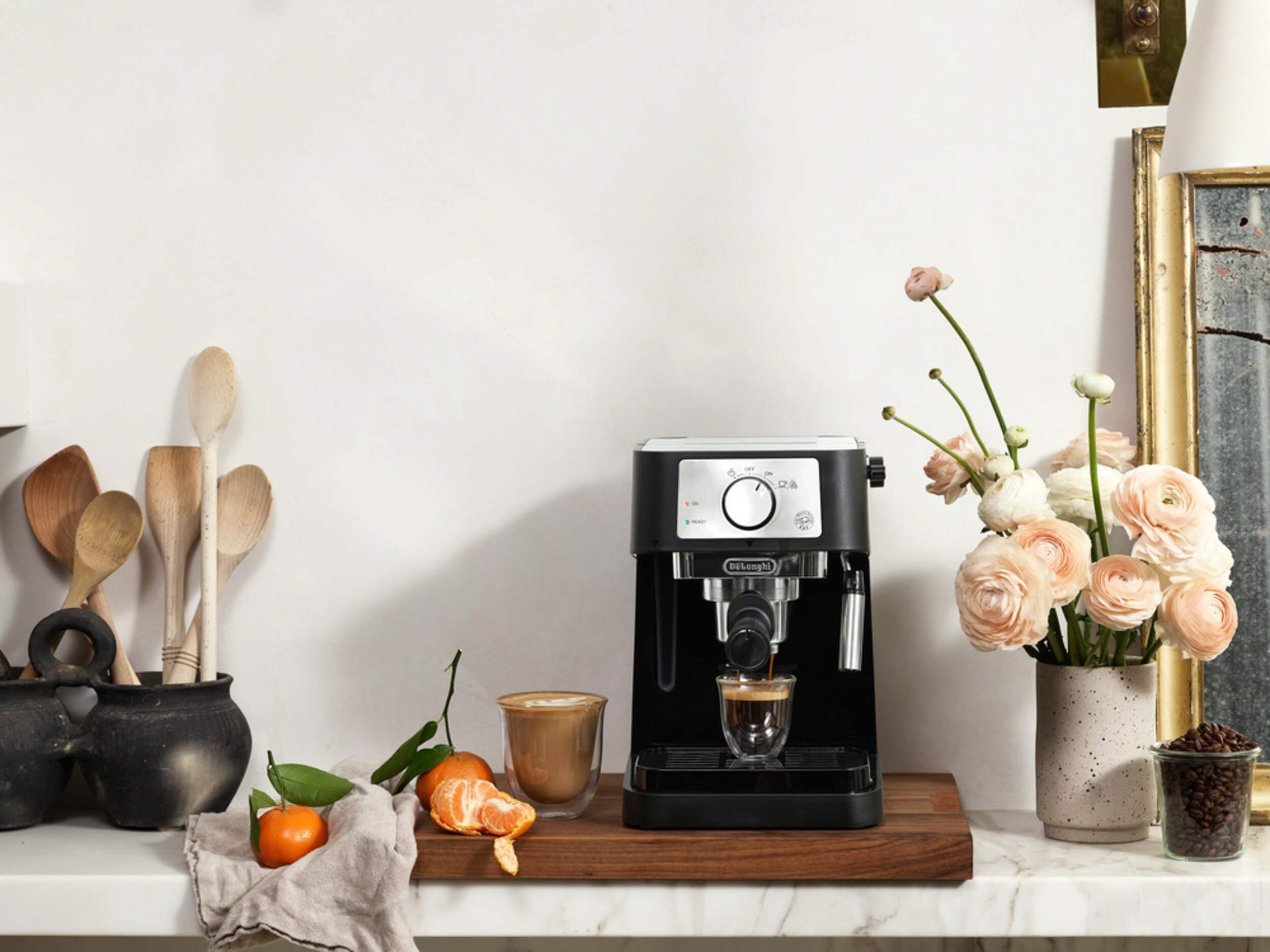 DeLonghi Stilosa Espresso Maker, 15Bar Pump, Black Canadian Tire