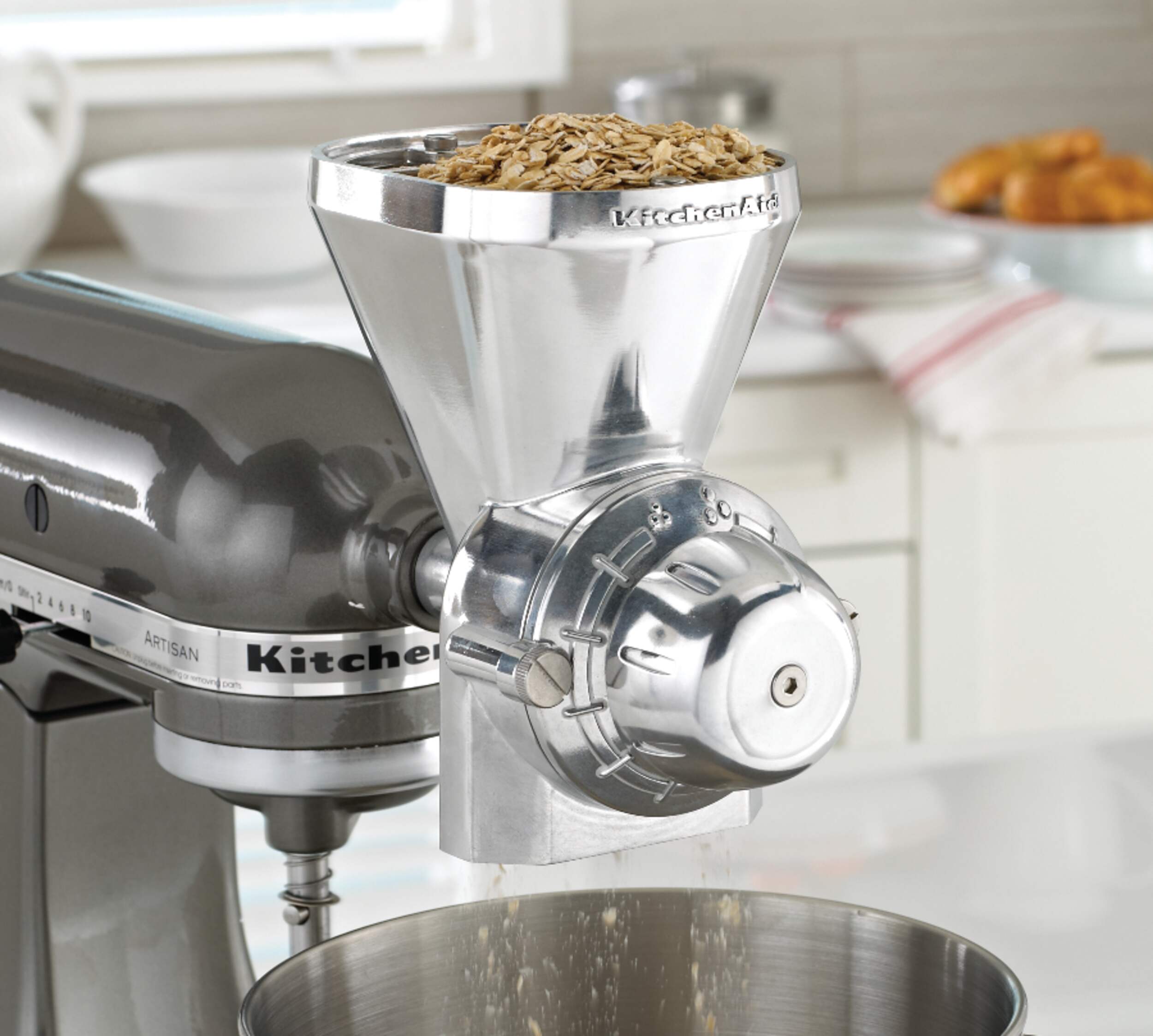 KitchenAid® Grain Mill Stand Mixer Attachment w/ 12 Grind Levels ...