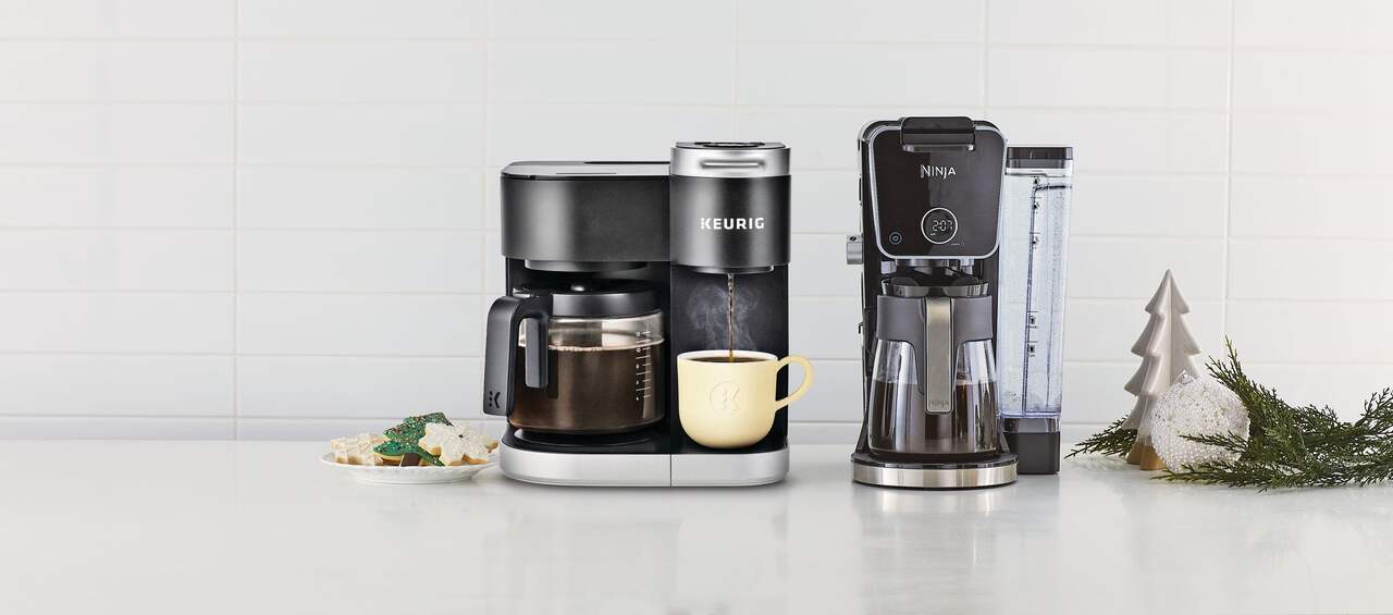 https://media-www.canadiantire.ca/product/living/kitchen/kitchen-appliances/0432718/keurig-k-duo-e0c048c9-5ee2-4e95-88e1-68ad7854d389-jpgrendition.jpg?imdensity=1&imwidth=1244&impolicy=mZoom