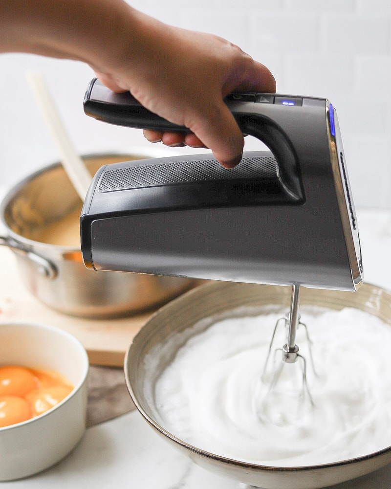 cuisinart evolutionx rechargeable cordless hand mixer