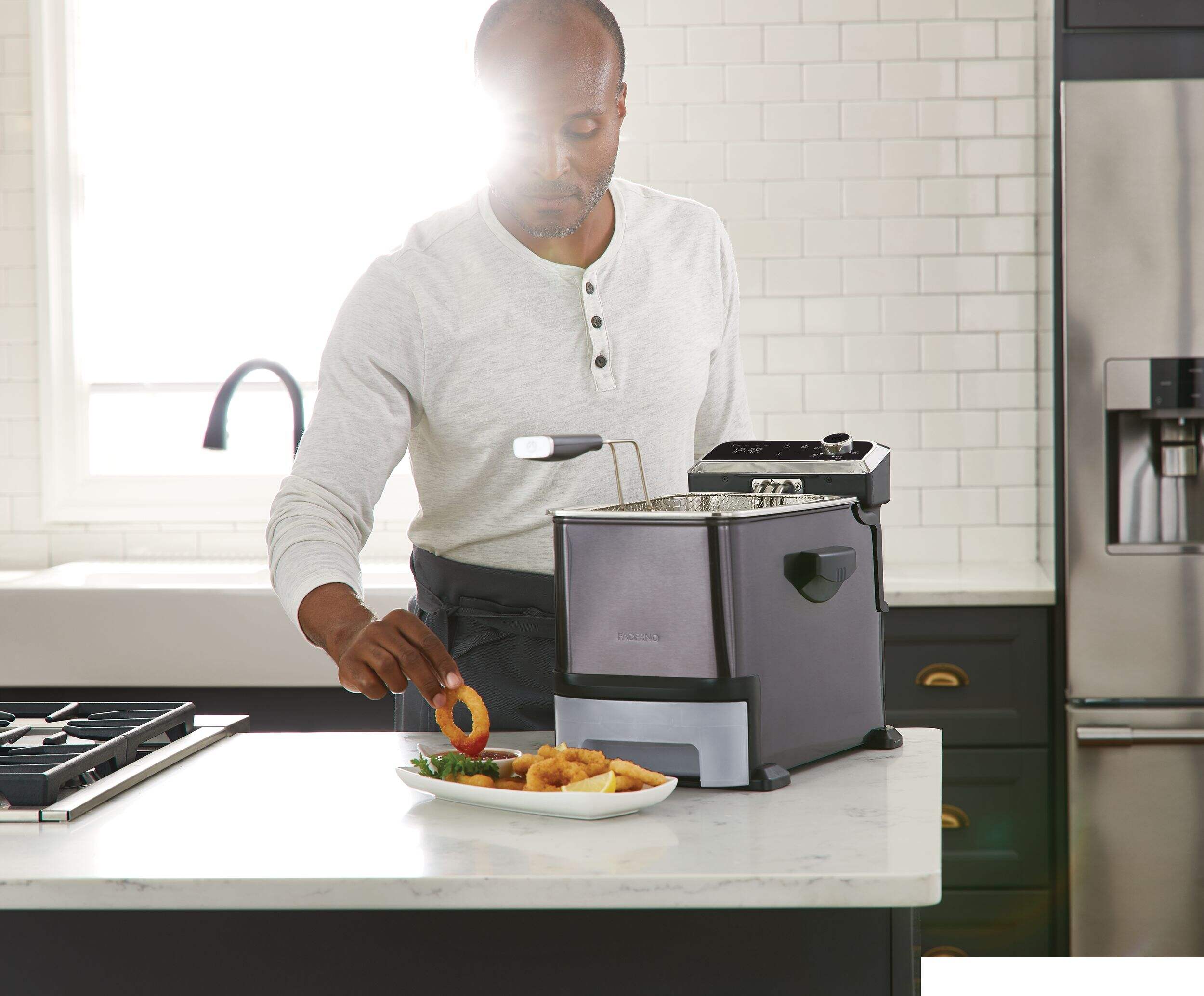 Friteuse à vidange automatique PADERNO avec affichage numérique et filtre à huile, acier