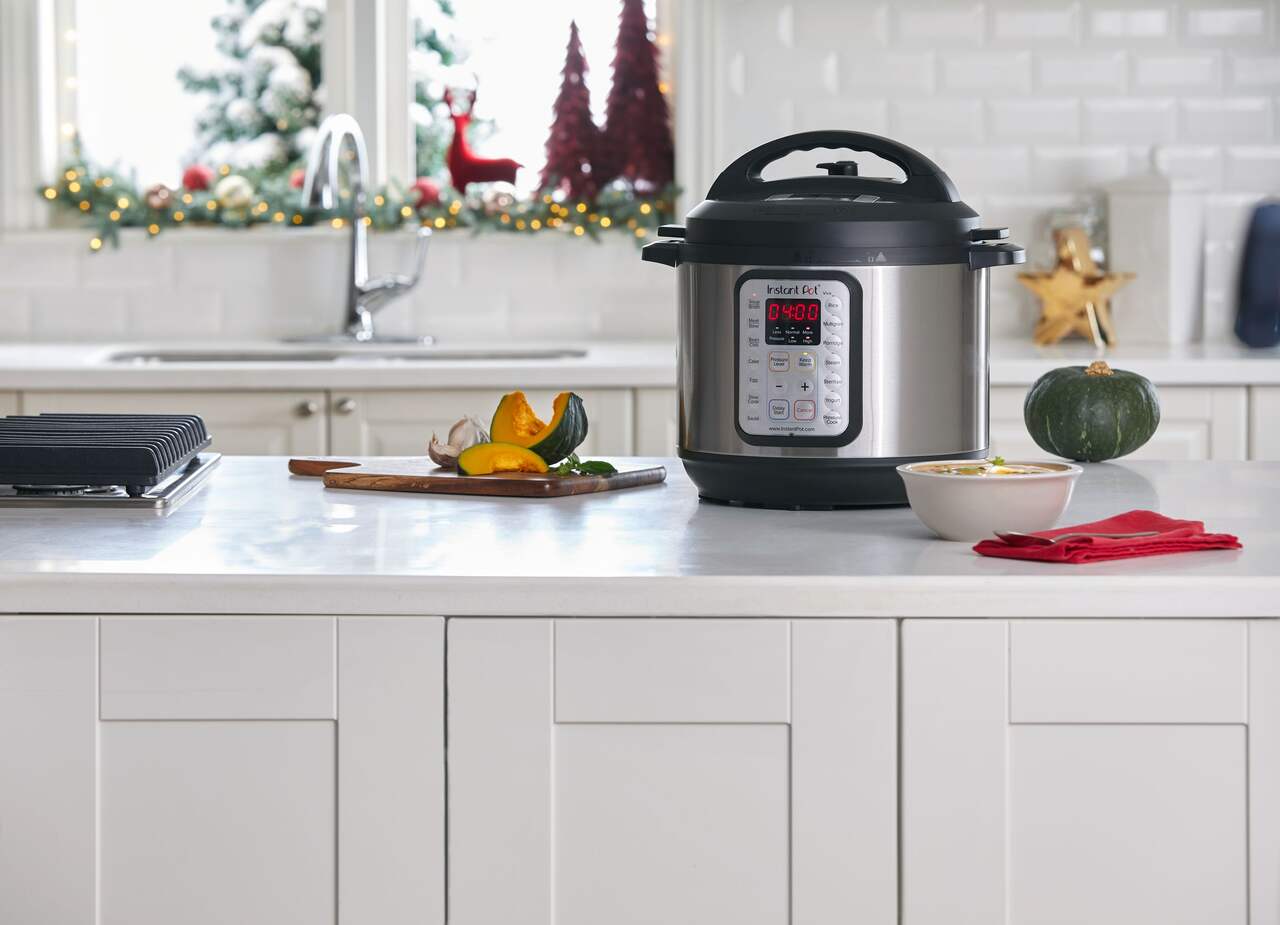 Instant Pot Red Viva 9-in-1 Multi-Use Programmable Pressure Cooker
