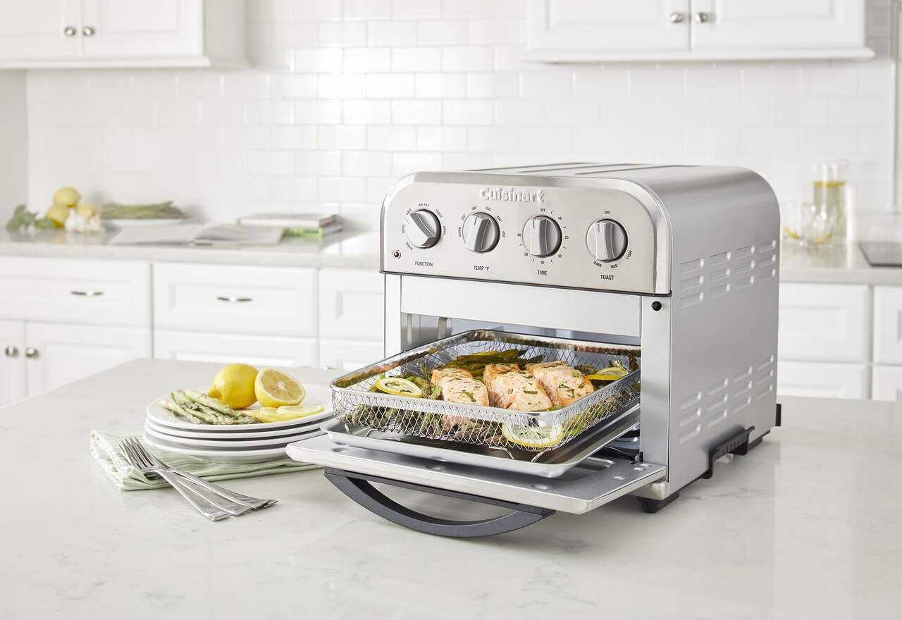 Compact AirFryer Toaster Oven (TOA-26C) 