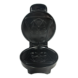 Star Wars Darth Vader Waffle Maker Front_Flat