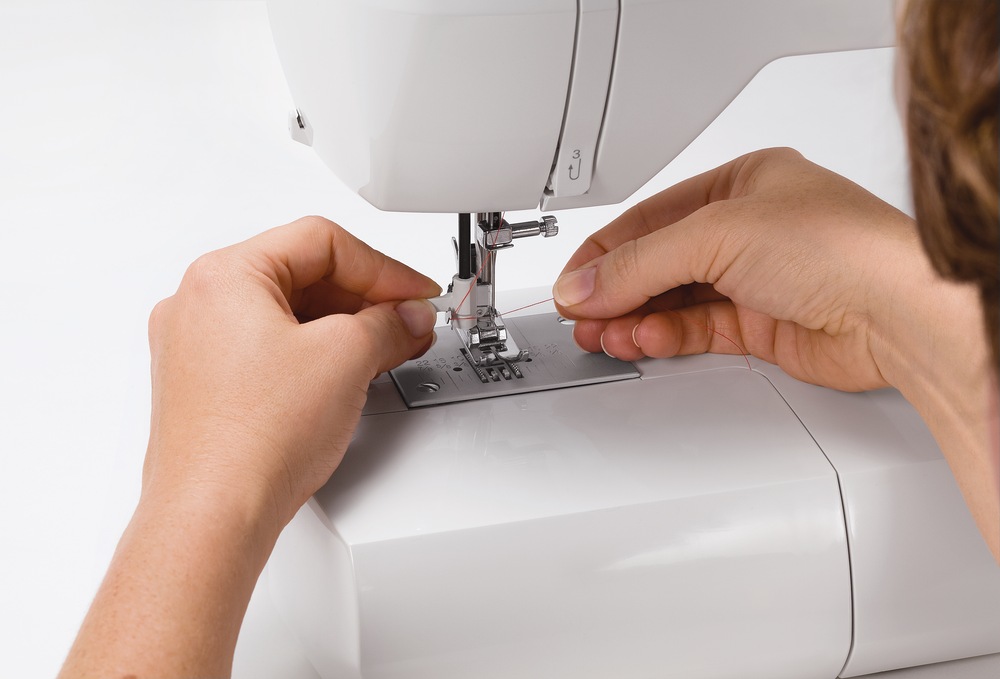 Singer 6180 Brilliance Computerized Sewing Machine Canadian Tire