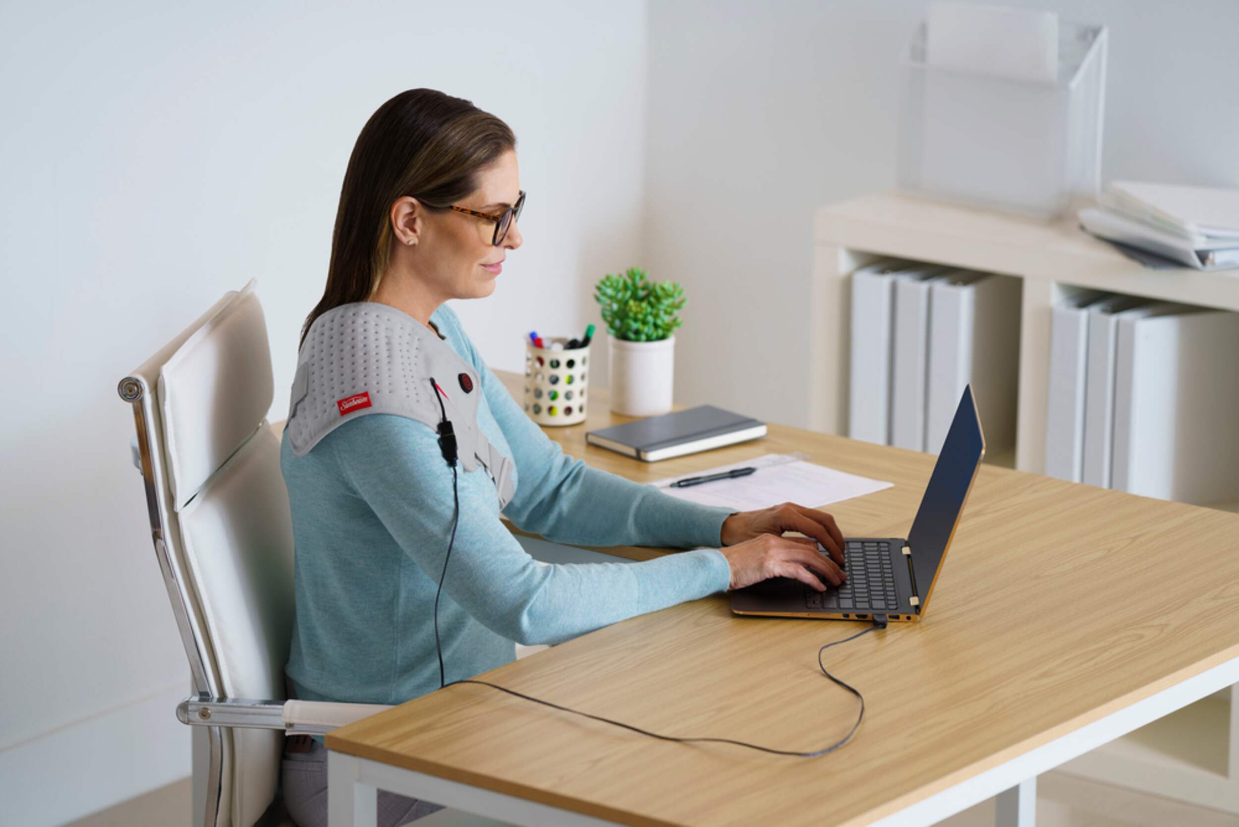 Sunbeam GoHeat USB Powered Electric Heating Pad, Grey Canadian Tire