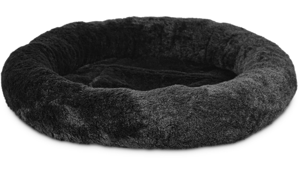 Petco Oval Plush Cat Bed, Washable, 17in x 14in, Black Canadian Tire
