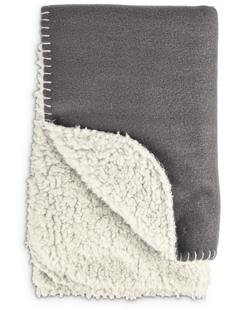 Petco Cozy Sherpa Fleece Pet Throw, 24in x 24in, Dark Grey Canadian
