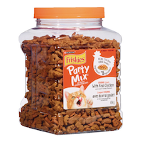 Friskies Party Mix™ Original Crunch with Real Chicken Dry Cat Treats, 454-g Front_Angled_Right