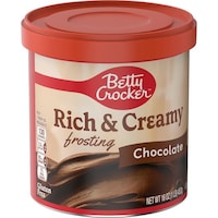 Betty Crocker Rich & Creamy Frosting, Chocolate, 453-g Front_Elevated