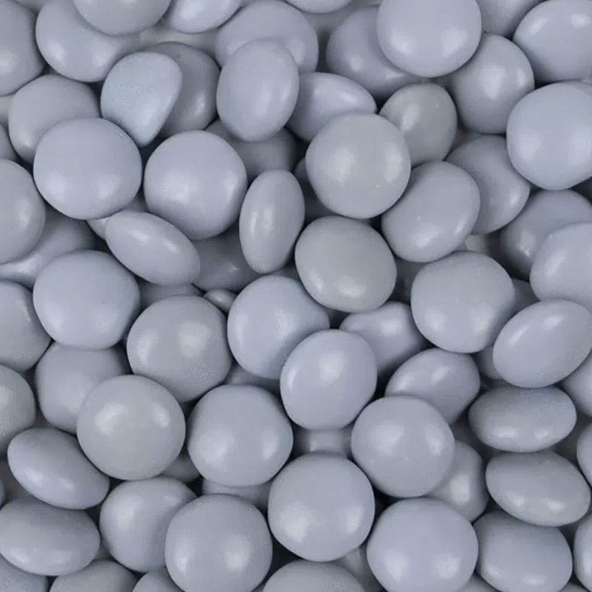 Perles de chocolat au lait enrobées d'une coquille en bonbon, argent, 340 g CloseUp
