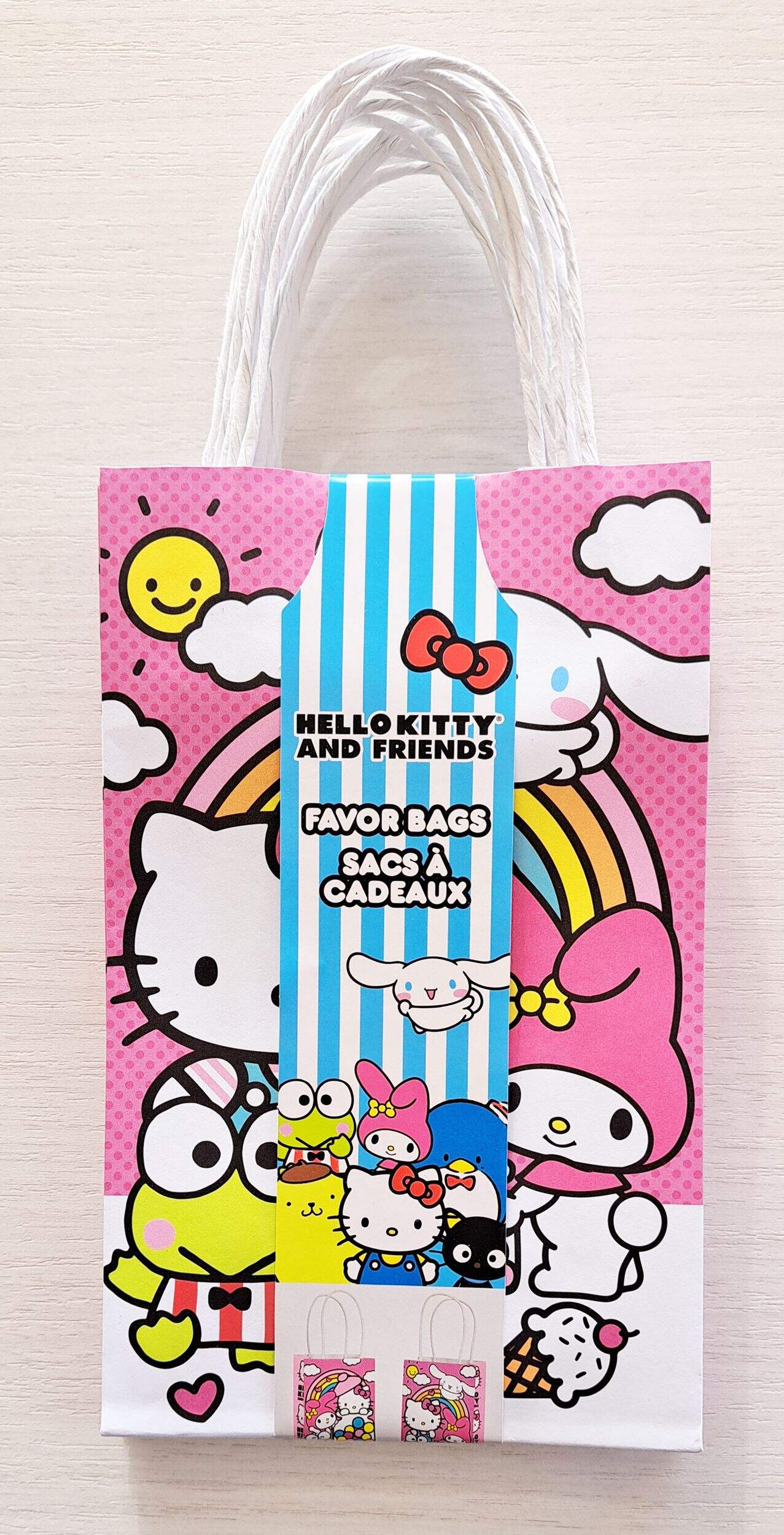 Hello Kitty Gift Bags, 8-ct Overhead_Flat