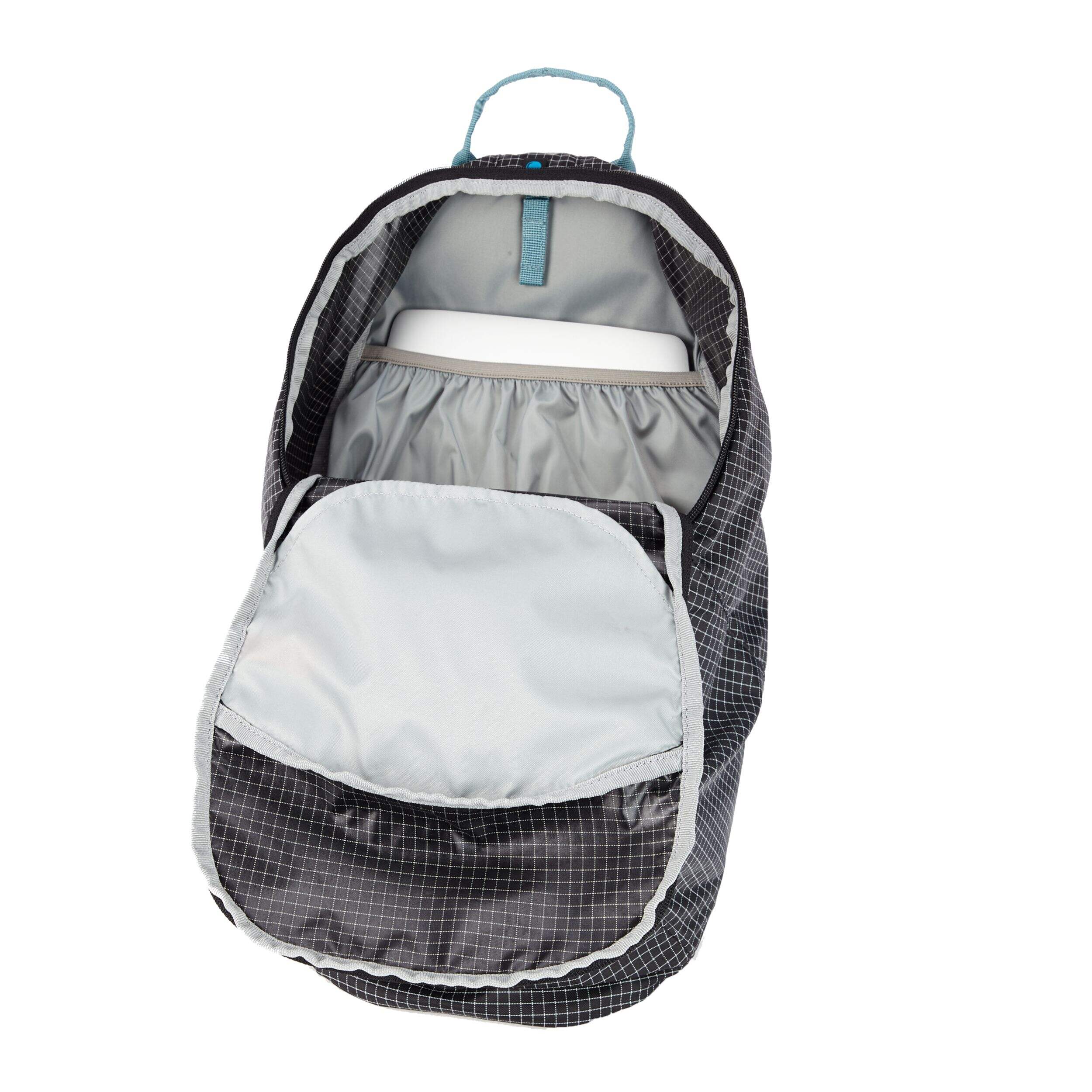 Sac à dos résistant à l’eau léger Woods Chilkoot pour randonnée/camping/voyage, 18 l Front_Angled_Left